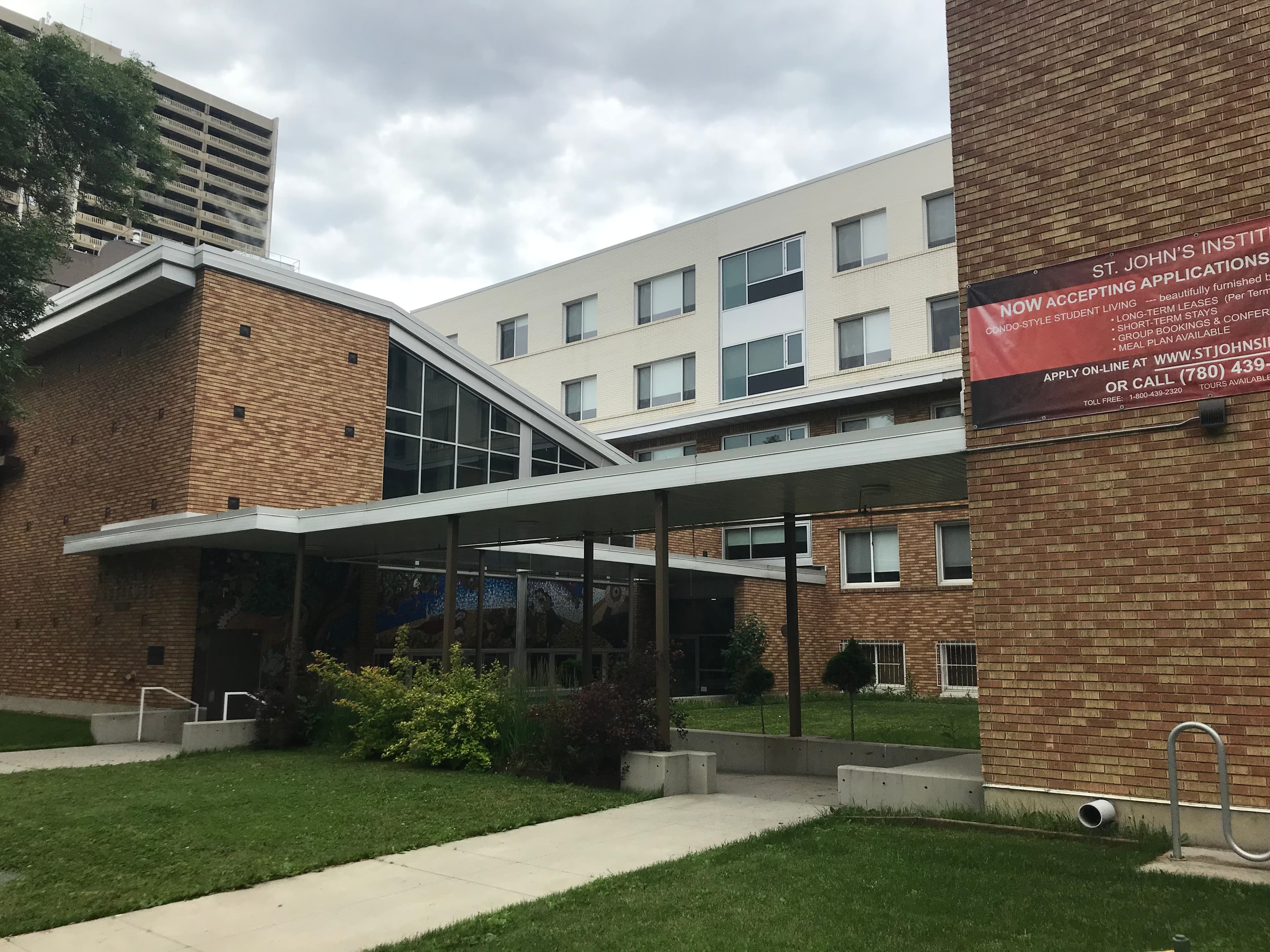Students outside 1 Ten on Whyte near the University of Alberta