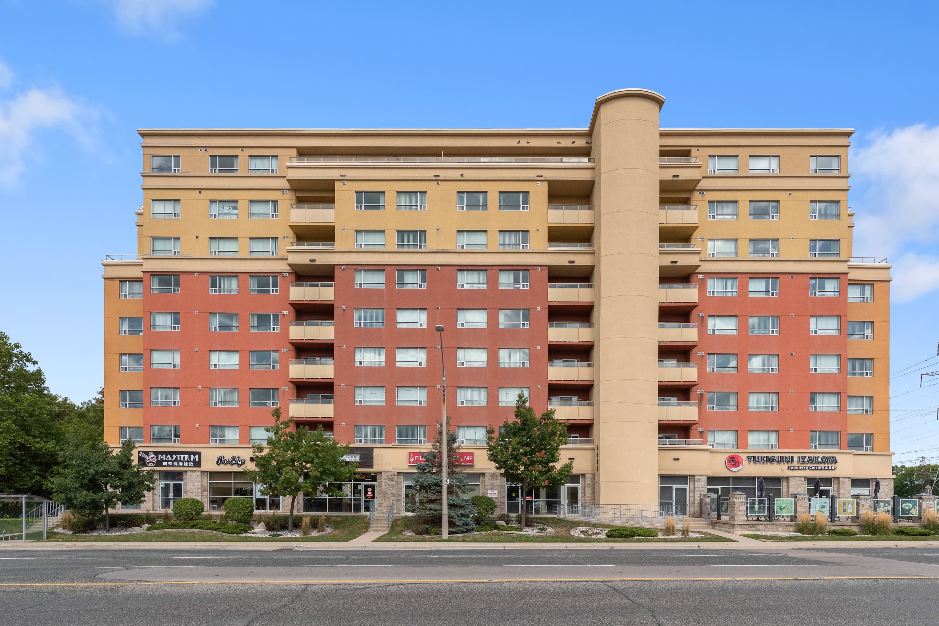 West Village Suites - Student housing in Hamilton